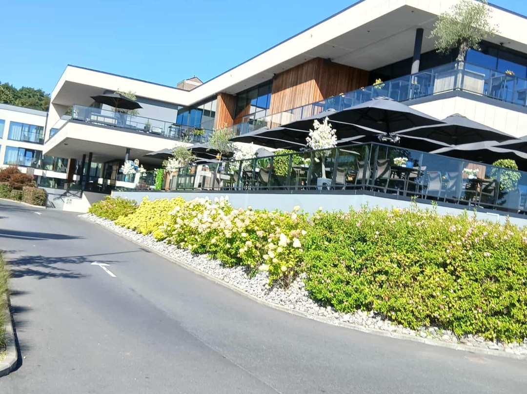 凡德沃克尼维尔苏德酒店主图