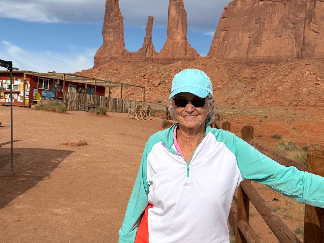Three Sister Navajo Guided Tours-纪念碑公园必去景点
