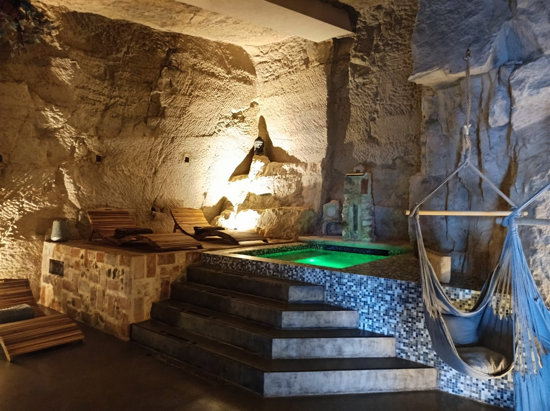 Chez Les Grotte