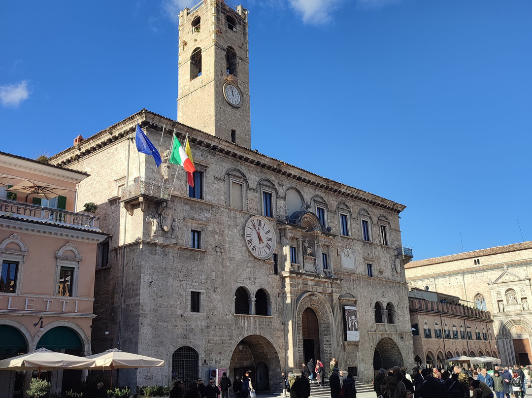 Palazzo dei Capitani del Popolo-阿斯科利皮切诺必去景点