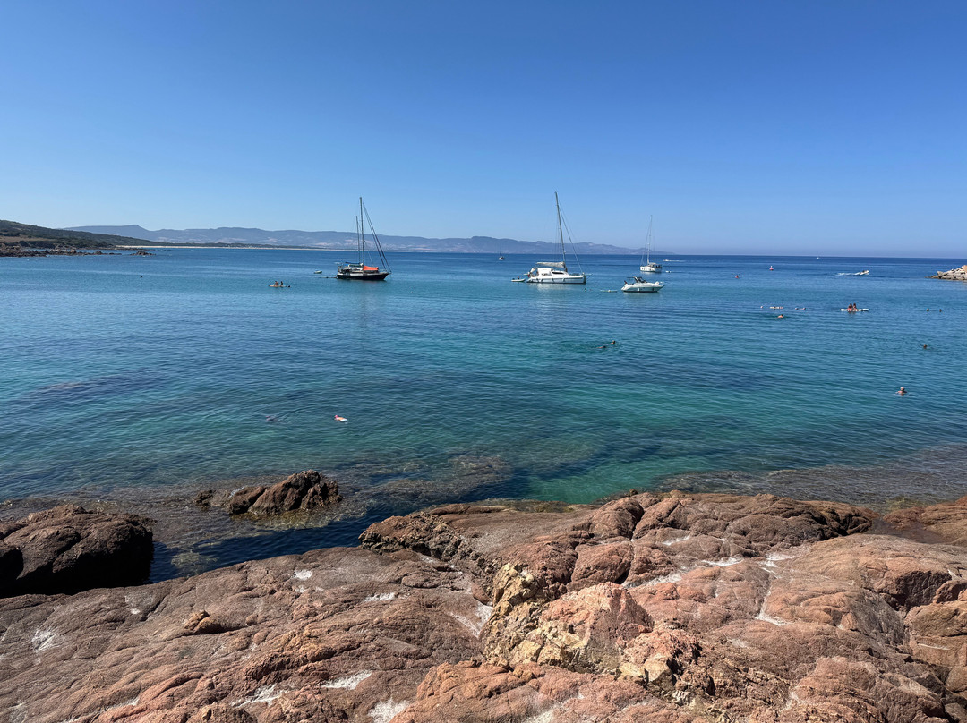 Spiaggia Lunga-Isola Rossa必去景点