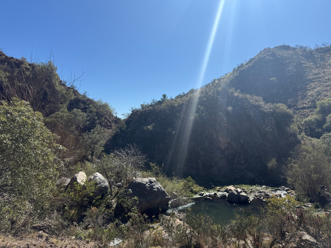 Dique Los Alazanes-Capilla del Monte必去景点