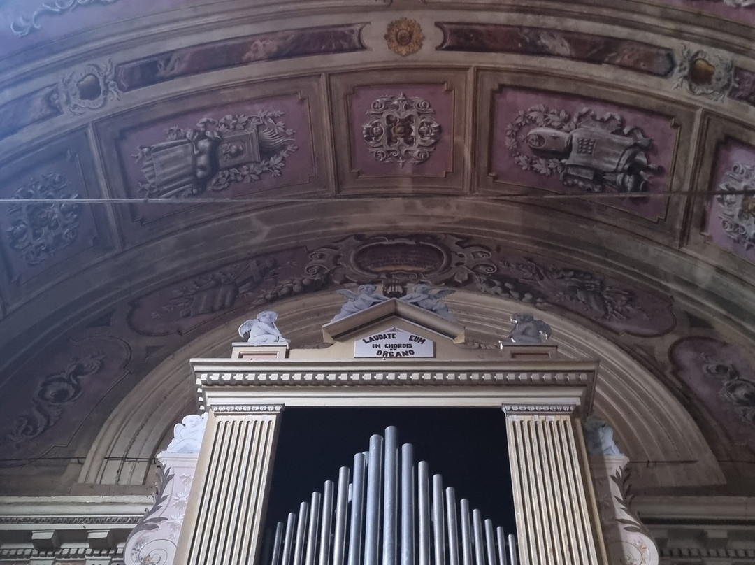 Chiesa dei Santi Mamete e Agapito-San Mamete Valsolda必去景点