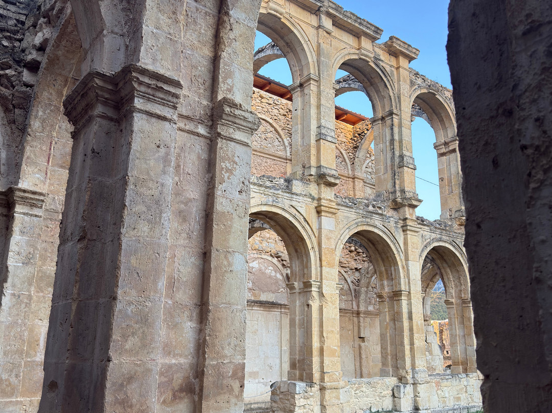 Monasterio Santa Maria de Rioseco-Rioseco必去景点