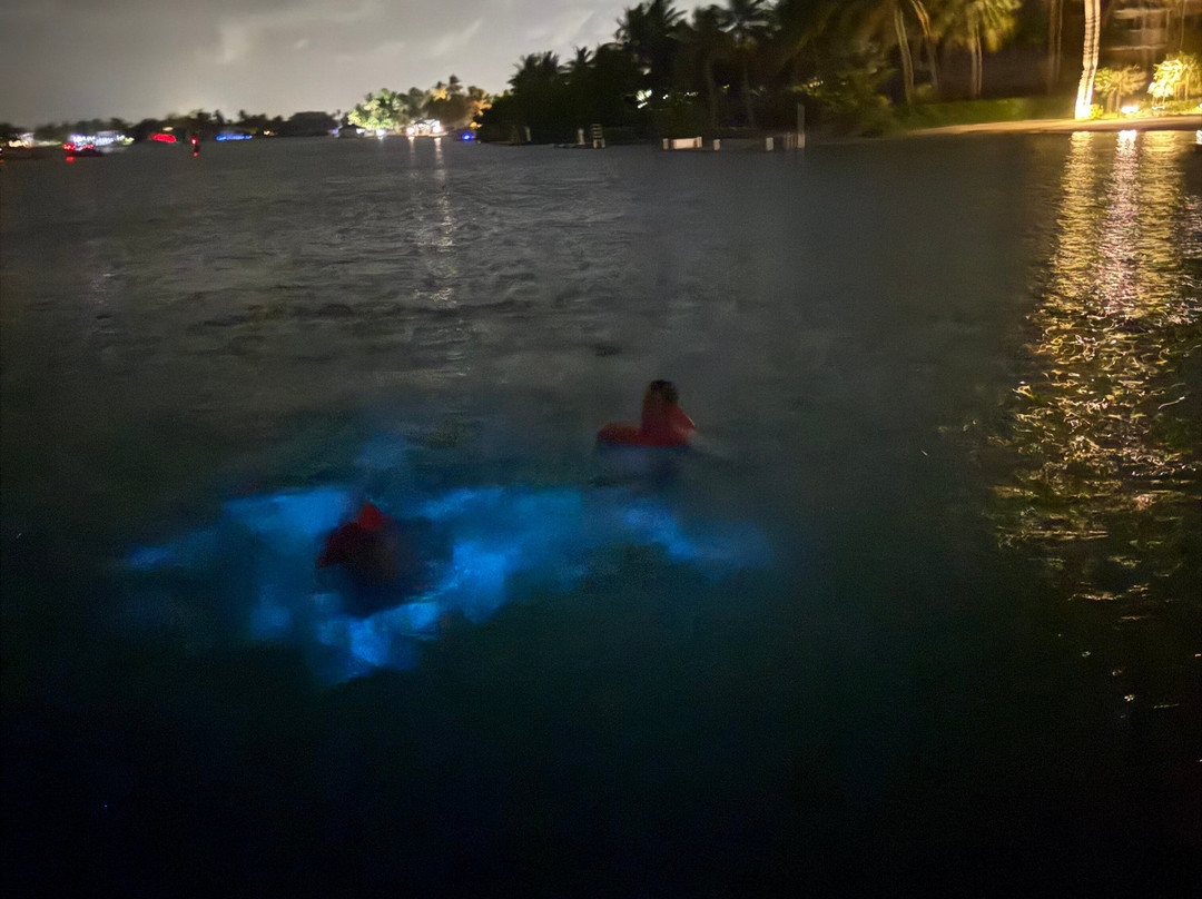 White Sand Water Sports-East End必去景点