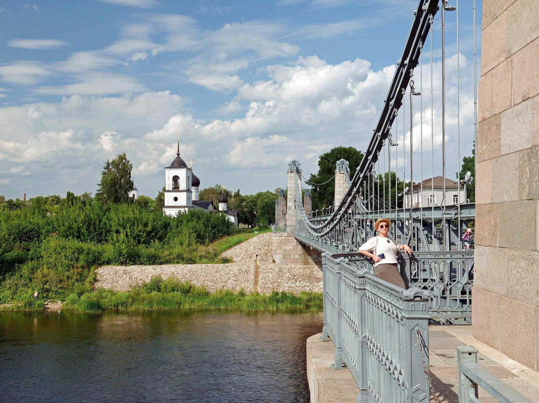 Chain Bridges-Ostrov必去景点