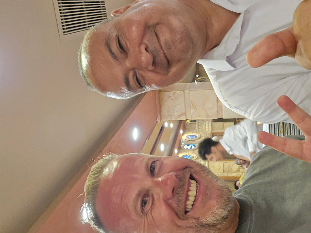 幸福生活村度假酒店主图