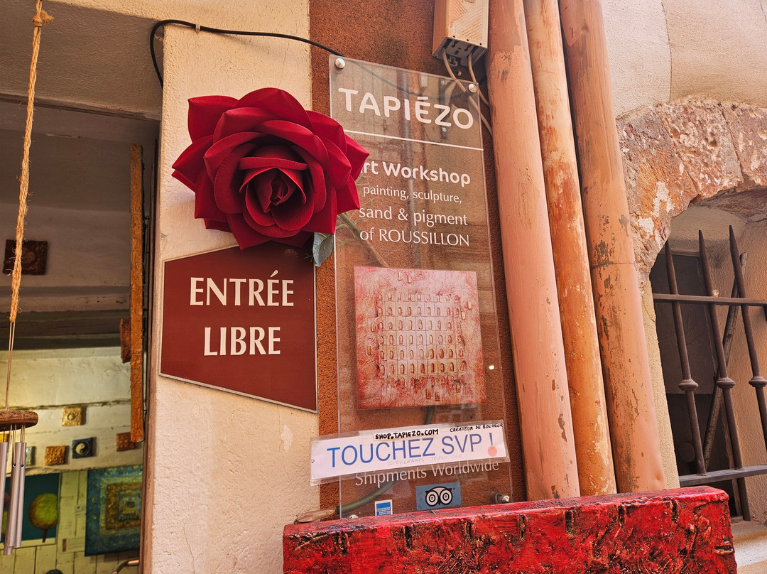 Art Gallery Contemporary Tapiézo-Roussillon必去景点