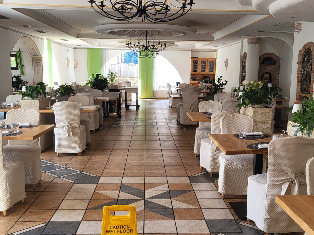 Hotel Castel Pietra主图