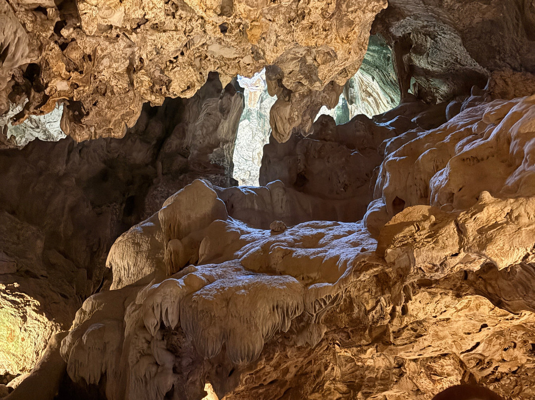 Hato Caves-威廉斯塔德必去景点
