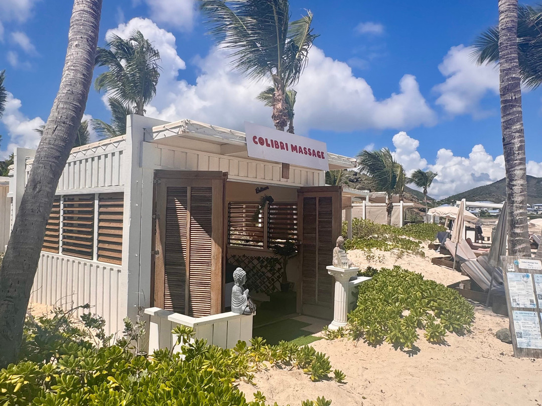 Colibri Massage Sxm-东方湾必去景点
