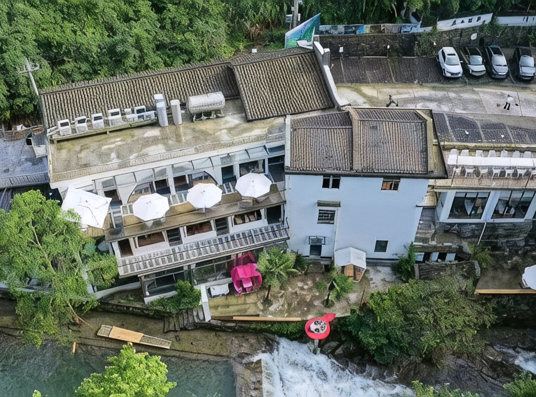苦株树•宿心八舍