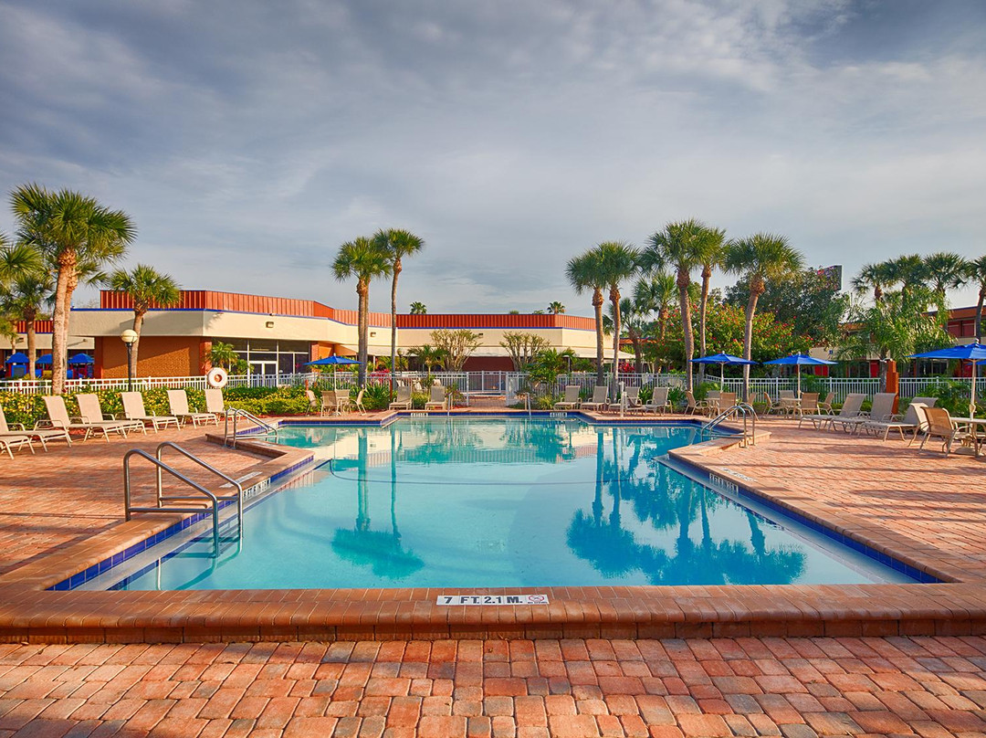 奥兰多基西米红狮酒店