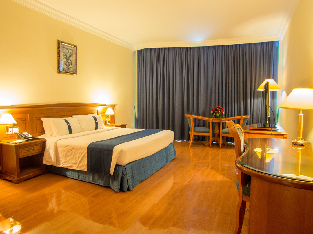 沙迦市假日酒店