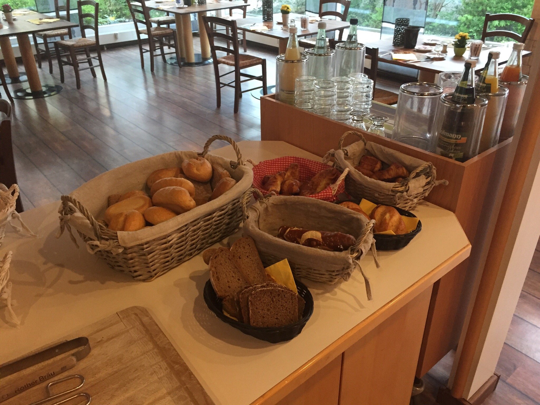 Astoria Hotel-官方