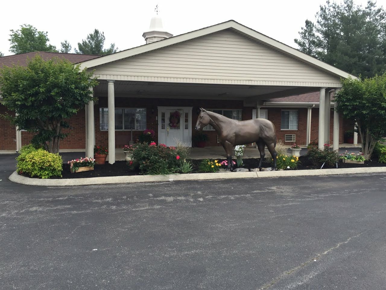 Tompkinsville Inn-官方