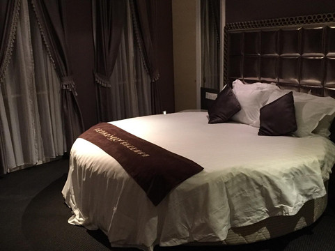 开元•曼居酒店（罗山店）主图