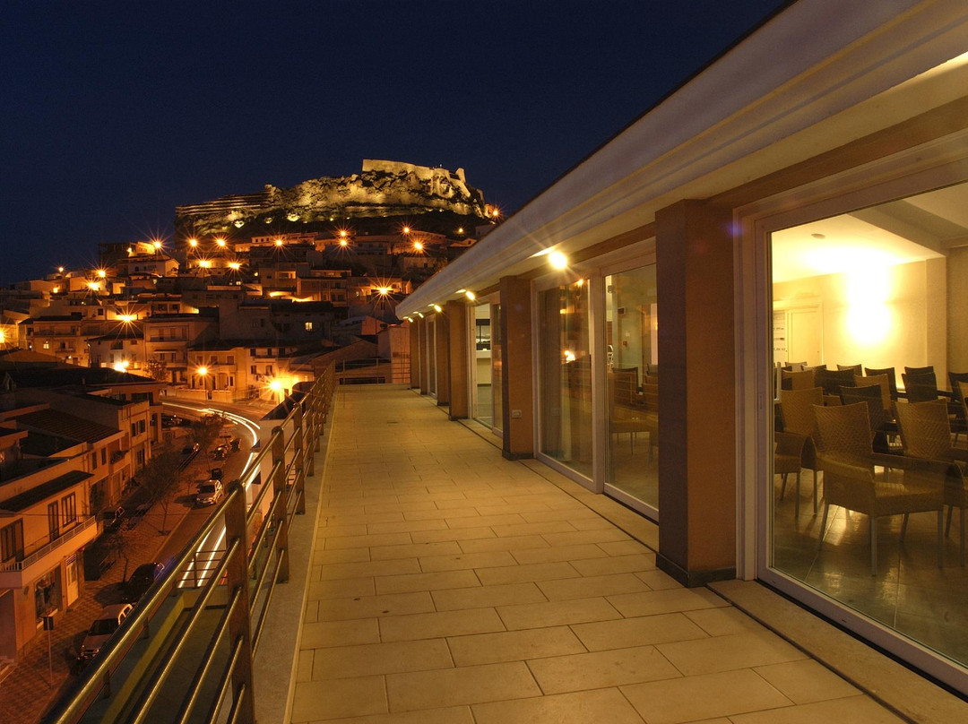 Janus Hotel