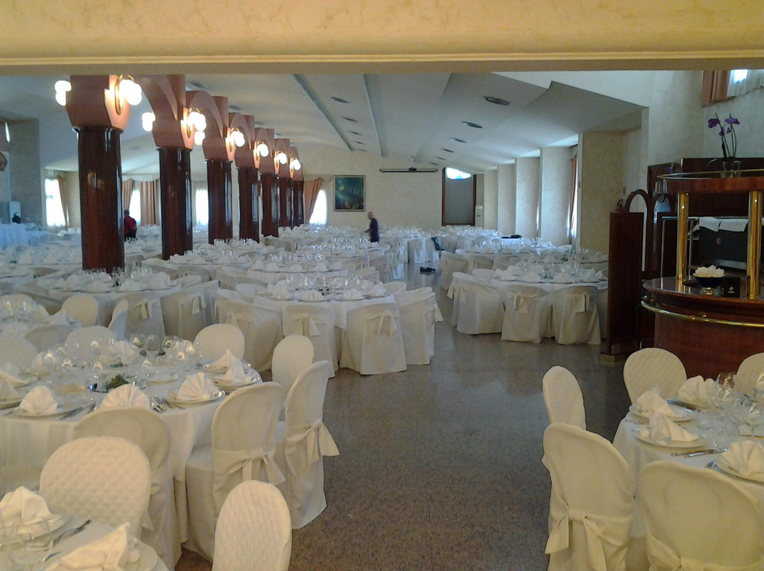 Kiris Hotel