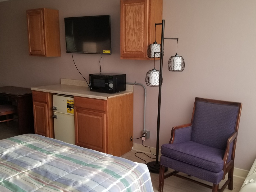 APM Inn & Suites