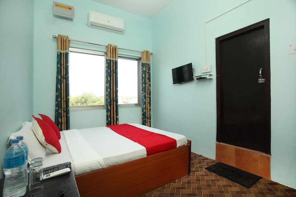 SPOT ON 489 The Roadhouse Restro And Hotel