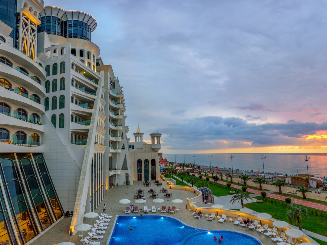 The Grand Gloria Hotel