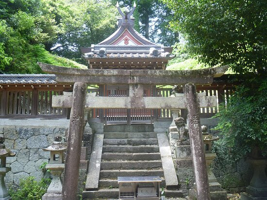 Takamimusuhi Shrine景点图片