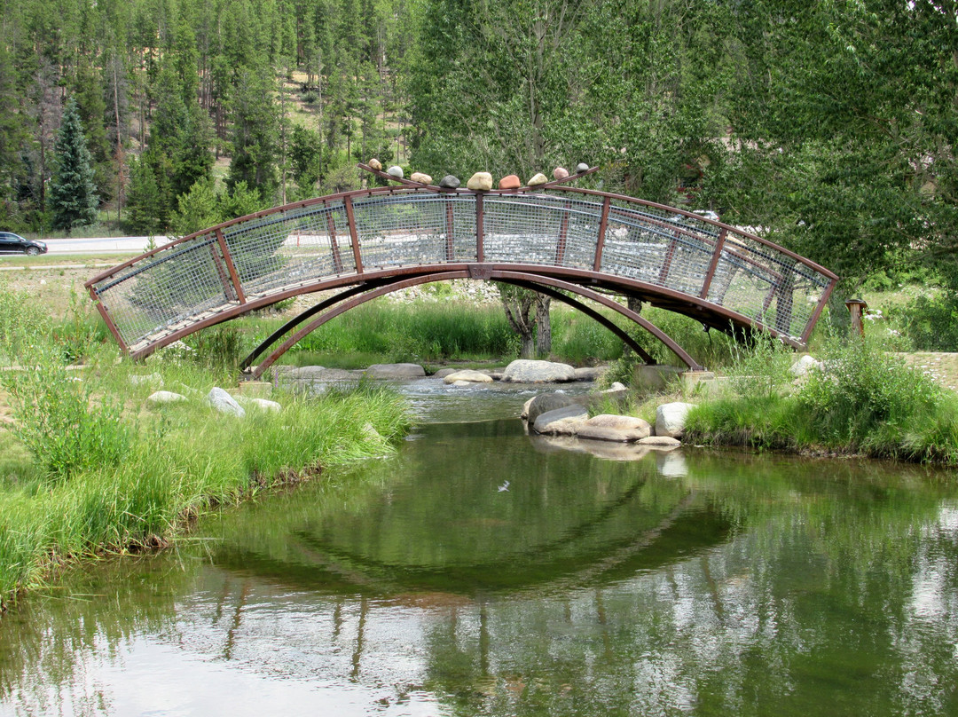 Blue River Bikeway景点图片