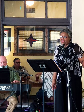 Sweetwater Grill & Tavern-登顿必去景点