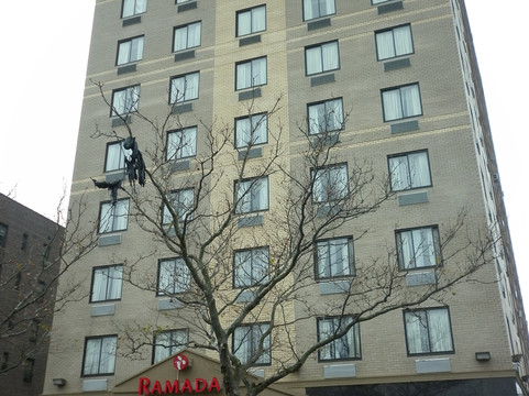 Hillcrest Hotel Near JFK Airtrain