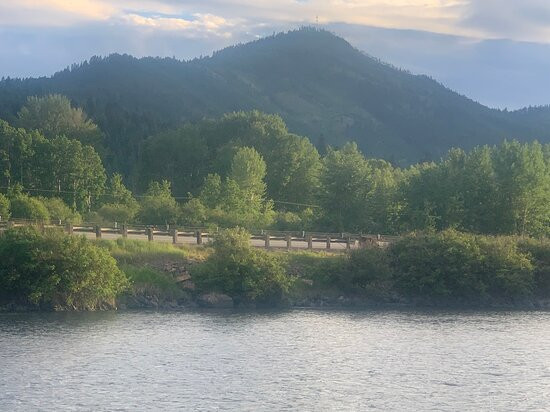 Bearmouth Chalet主图