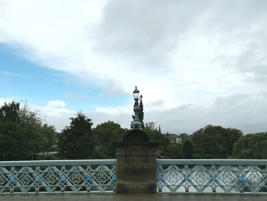 Buccleuch Street Bridge-邓弗里斯必去景点