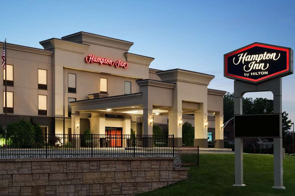 莱顿希尔顿恒庭酒店主图