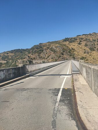 Puente de Requejo-Villadepera必去景点