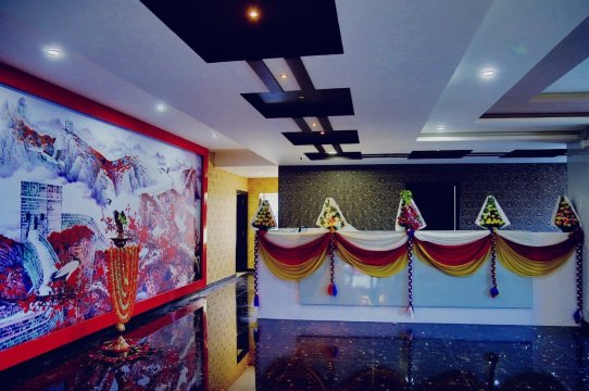 Naveen Comforts-官方