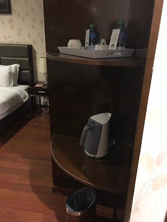 City Tower Hotel主图