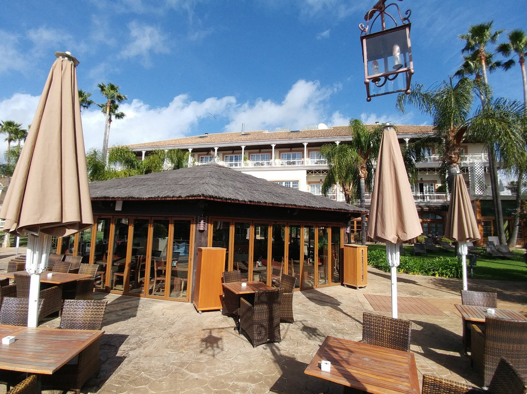 Chumbo Pool Bar