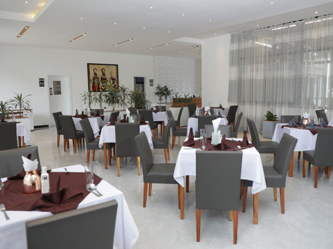 Villa Alpha International Hotel