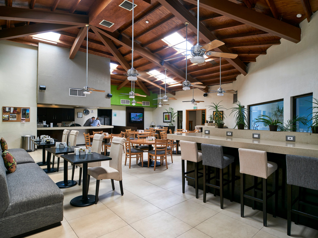 Holiday Inn & Suites Chihuahua Expo by IHG主图