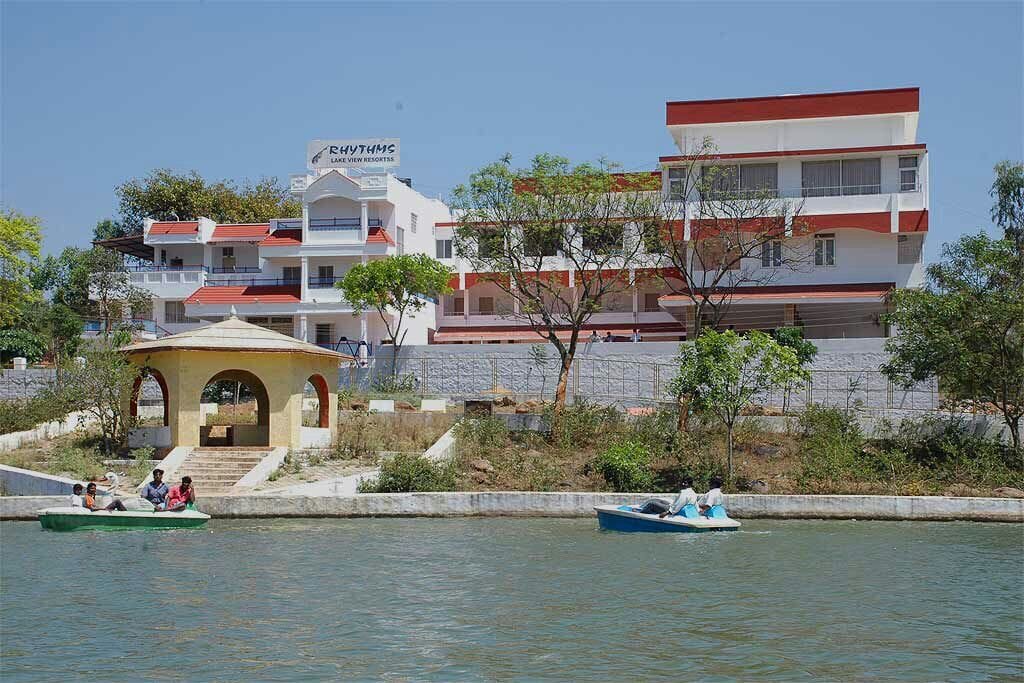 Rhythms Lake View Resorts-官方