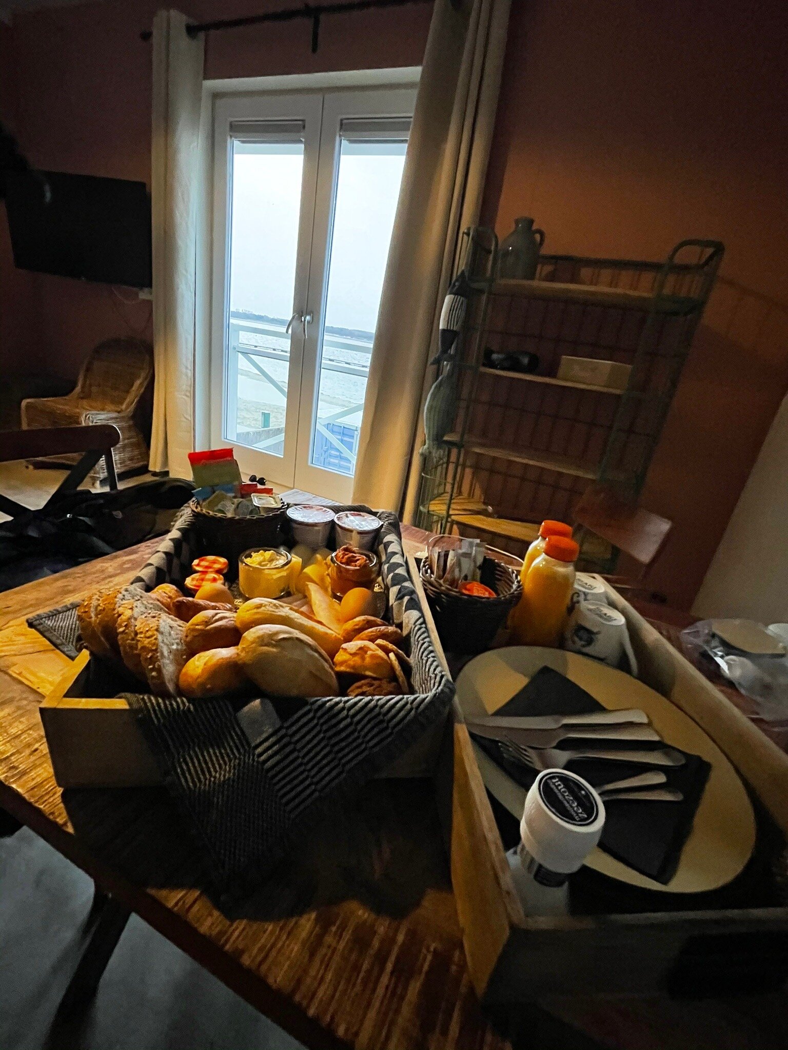 Beach Hotel Oostvoorne-官方