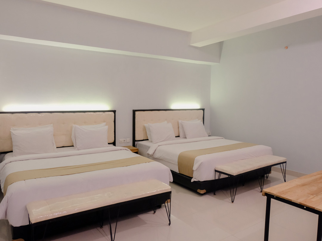 De La Charis Tuban by Waringin Hospitality主图