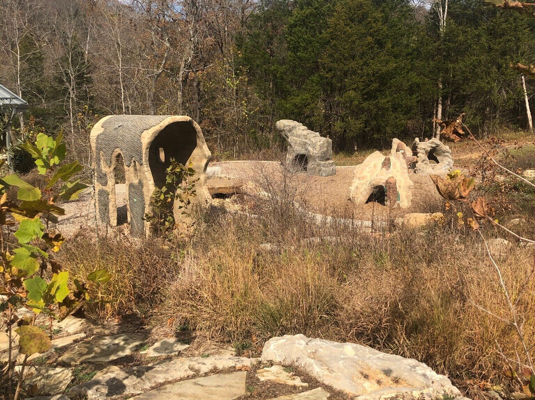 Echo Bluff State Park-Eminence必去景点