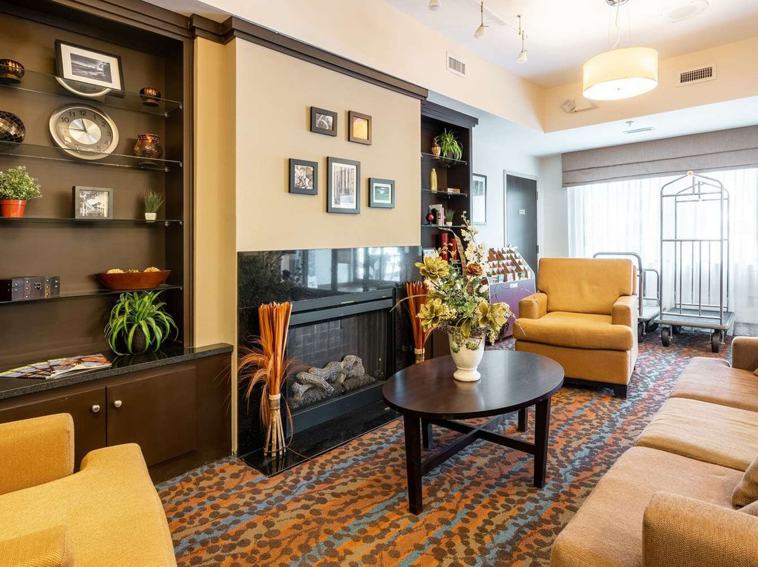 Sleep Inn & Suites Harbour Pointe主图