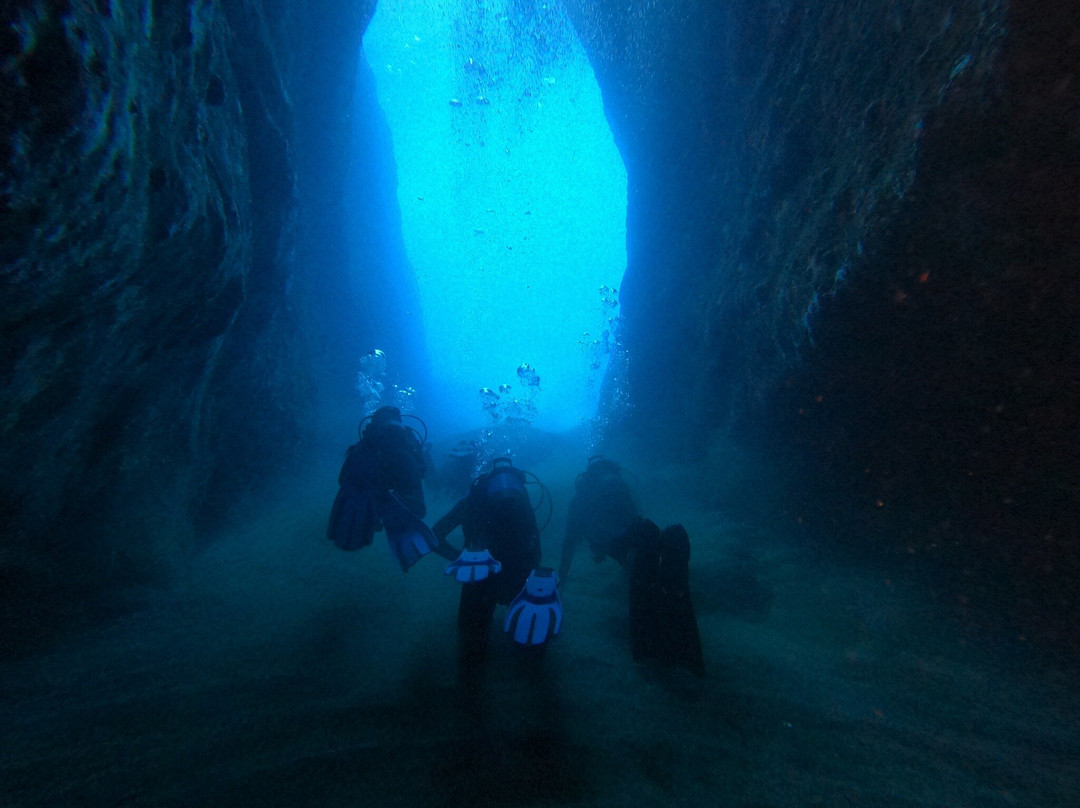 Atlantis Diving Center-Adelianos Kampos必去景点