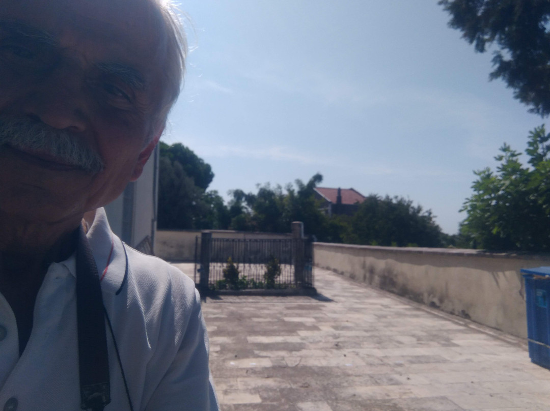 Hadimi Mustafa Rahmi Efendi Kabri-Lepseki必去景点