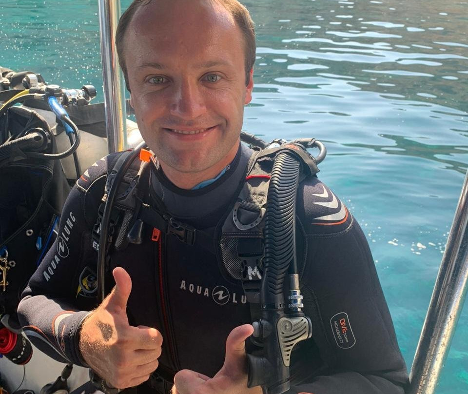 Extra Divers Qantab景点图片