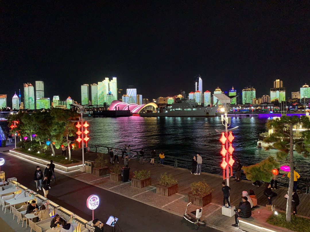 青岛情人坝酒吧街-青岛市必去景点