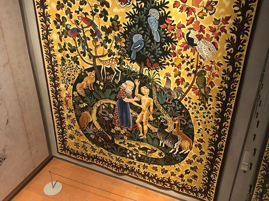 Musée Dom Robert et de la tapisserie du XXe siècle景点图片
