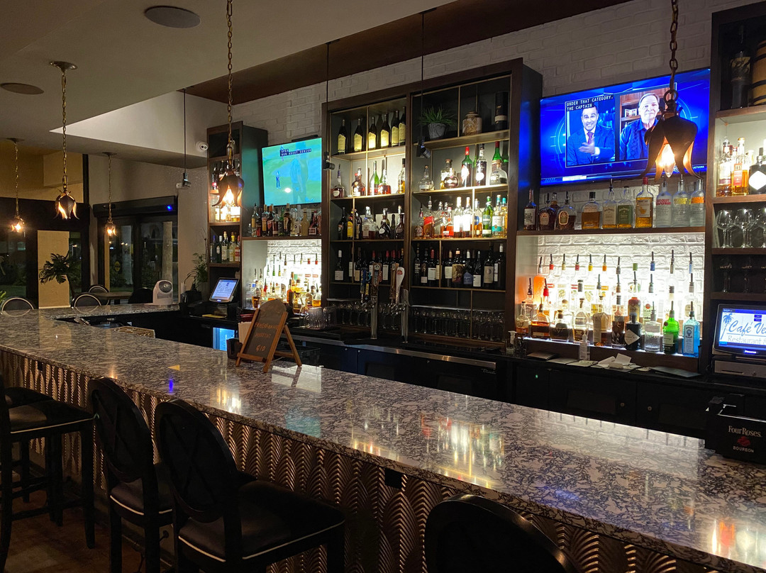 Café Venice Restaurant And Bar 